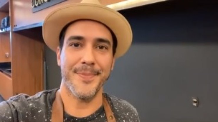 Após críticas por aparecer em