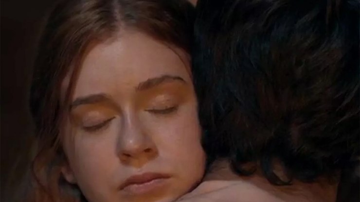 Arthur convida Eliza para morar com ele em