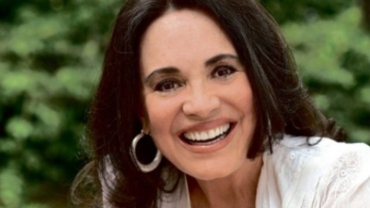 Artistas cobram ações de Regina Duarte em vídeo: