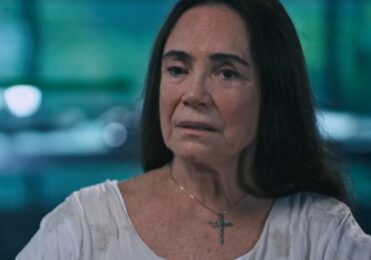 Artistas lançam clipe caseiro cobrando Regina Duarte; confira – Cultura – iG