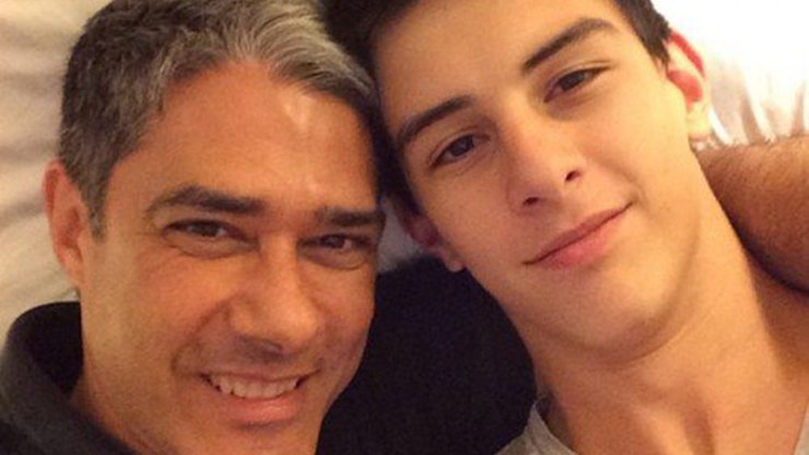 Bonner se pronuncia sobre nome do filho em golpe de auxílio   Celebridades   iG