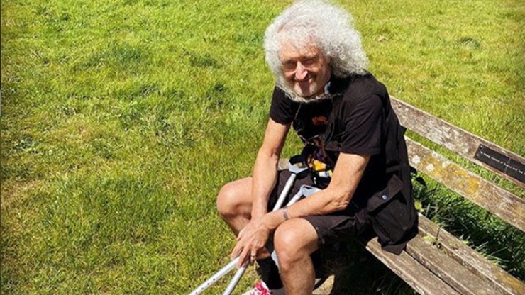 Brian May do Queen quase morreu após acidente de jardinagem   Celebridades   iG