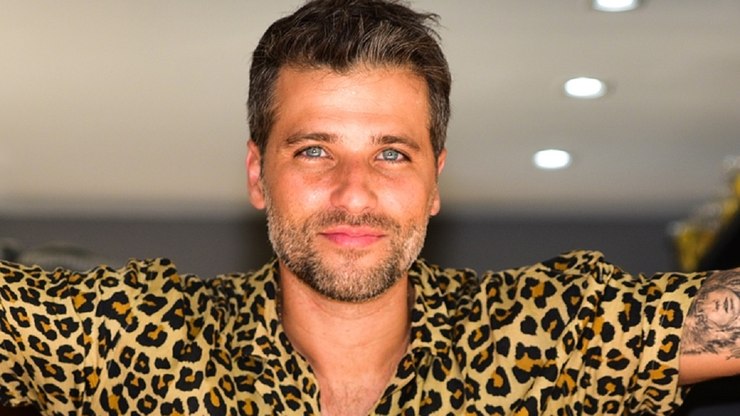 Bruno Gagliasso diz que foi tratado