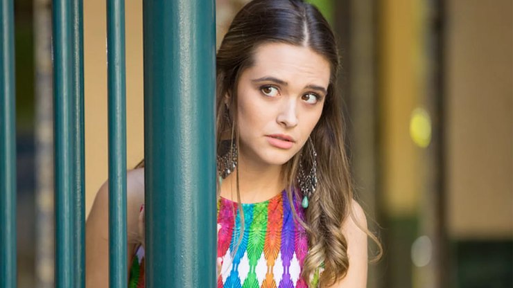 Cassandra fecha acordo com Carolina em