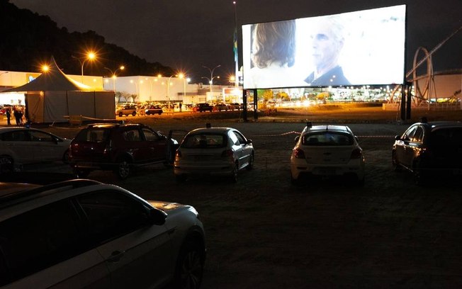 Cinema drive in na Praia Grande