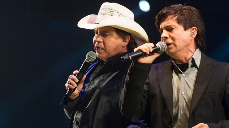 De Chitãozinho e Xororó a Dennis DJ: as lives deste sábado   Cultura   iG