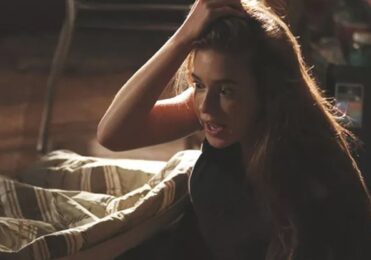 Eliza dorme com Jonatas e irrita Arthur em ‘Totalmente Demais’ – TV & Novelas – iG