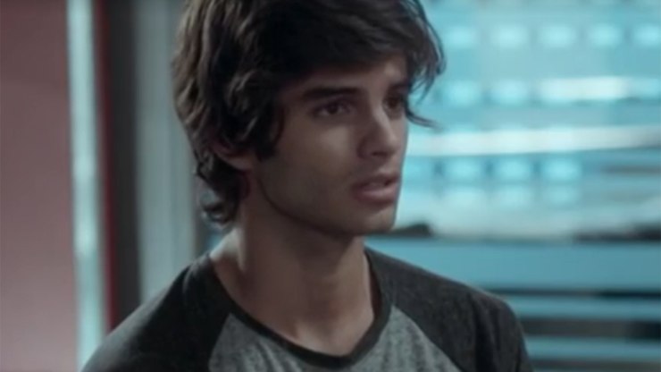 Fabinho tem problemas com a polícia em