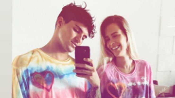 Gabriel Medina e Yasmin Brunet aparecem com a mesma roupa   Celebridades   iG