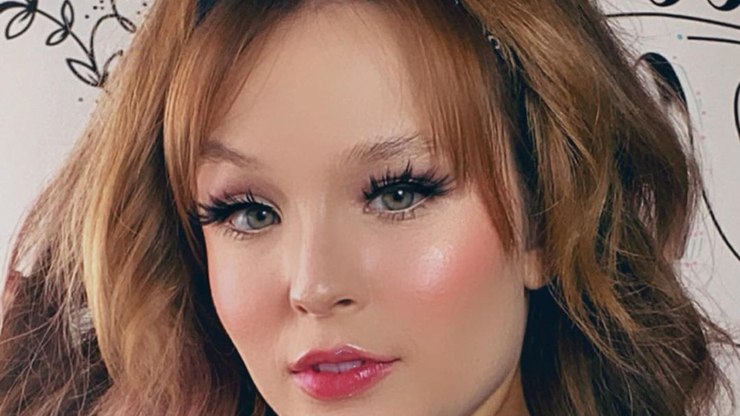 Larissa Manoela fará live solidária com participação de famosos   Celebridades   iG