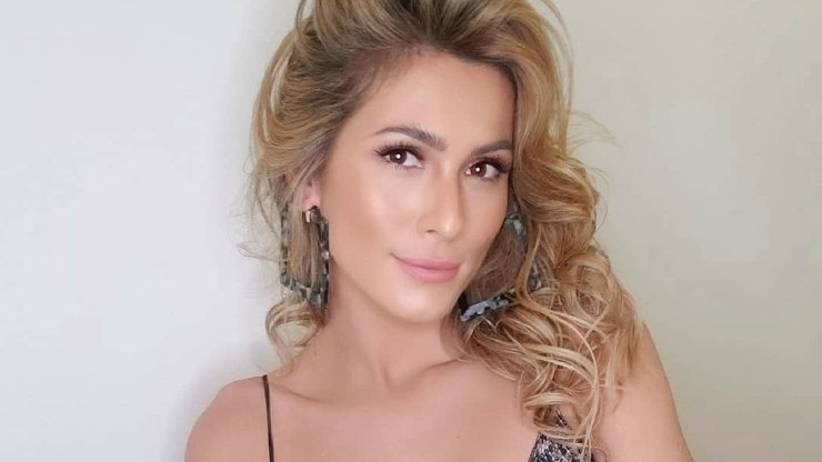 Lívia Andrade volta para SBT após ser afastada por fake news   Celebridades   iG