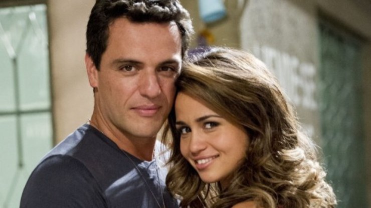 Lombardi fala de comentários sobre Nanda Costa em