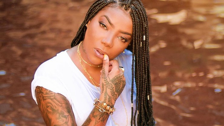 Ludmilla rebate seguidor que a manda