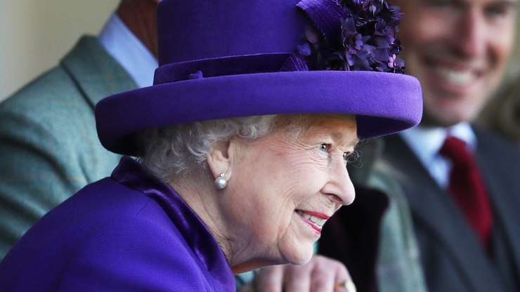 Pandemia: A rotina da rainha Elizabeth isolada em castelo   Celebridades   iG