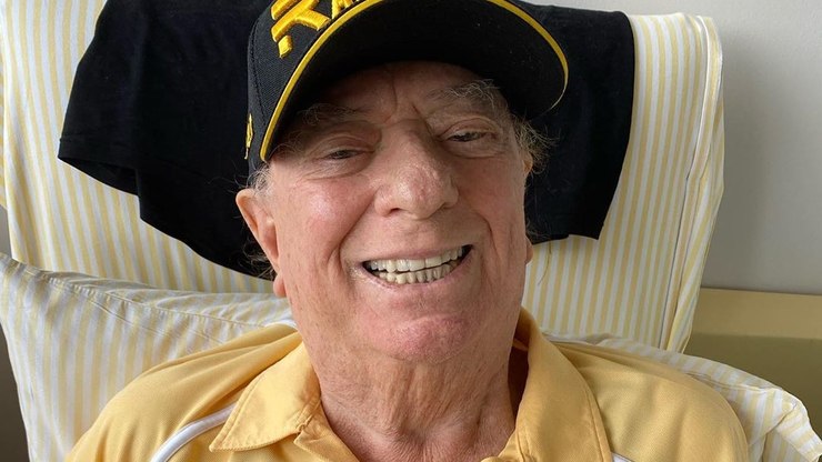 Raul Gil recebe alta após passar uma semana internado em SP   Celebridades   iG