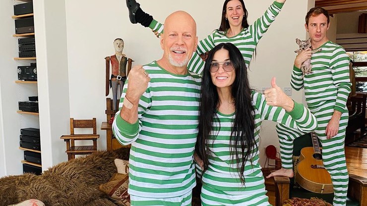 Saiba por que Bruce Willis está isolado com a ex Demi Moore   Fofocas dos Famosos   iG