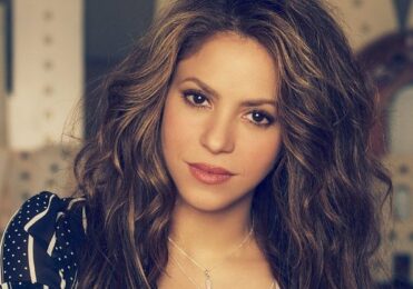 Shakira faz curso de filosofia na quarentena e exibe certificado – Celebridades – iG