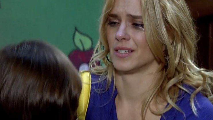 Teodora some com Quinzinho e ganha dinheiro em