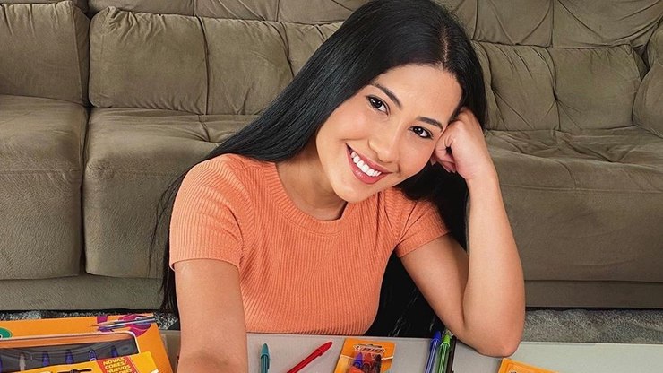Thaynara chora e lamenta morte de amiga de 22 anos por Covid 19   Celebridades   iG