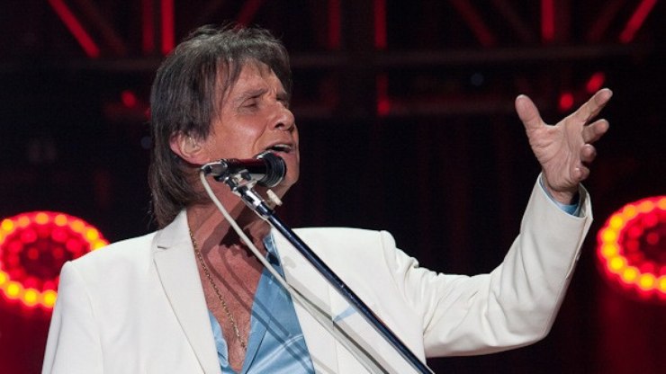 Vai ter até Roberto Carlos: confira as lives deste fim de semana   Cultura   iG