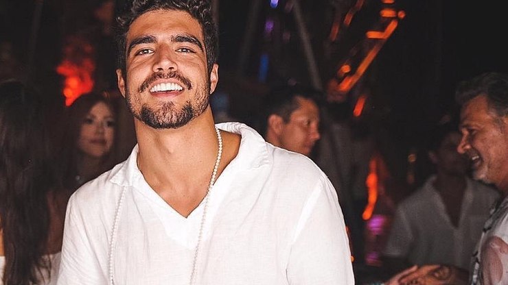 Vaza foto de Caio Castro com a mão no pênis e ator reclama   Fofocas dos Famosos   iG