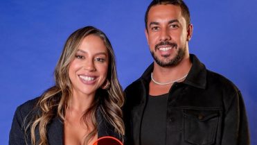 Renata e Maike surpreendem ao surgir coladinhos, mas gesto inesperado choca fãs!