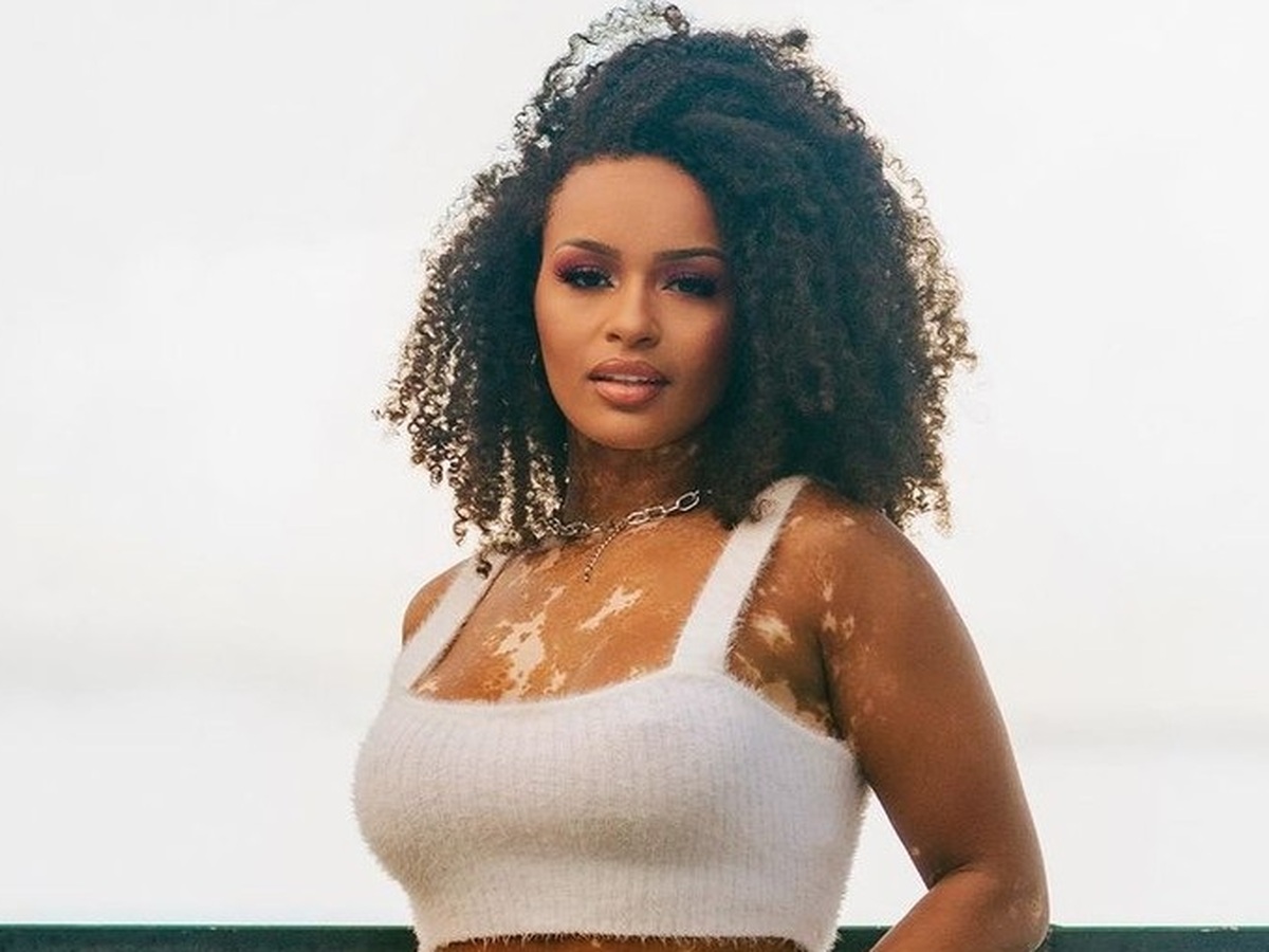 Natália Deodato: ex-BBB Natália Deodato volta a atender como manicure em salão próprio